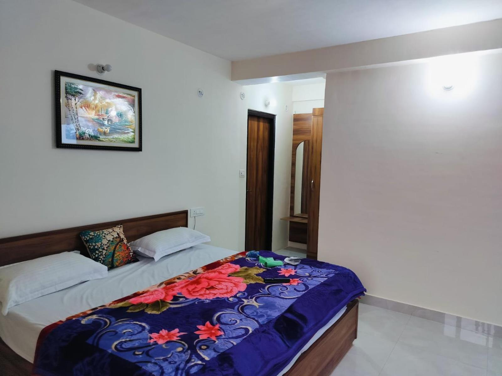 Elphinstone Inn Almora Exterior foto